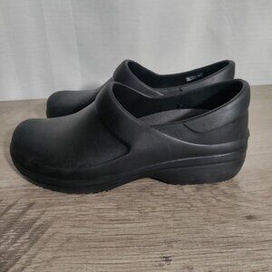 Crocs Neria Pro II Black Slip Resistant Dual Comfort Nurse Work Shoes Women's 10